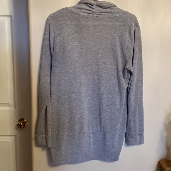 ๐๐ฅ3-$10๐ฅ Long sleeve cardigan - Picture 3 of 8